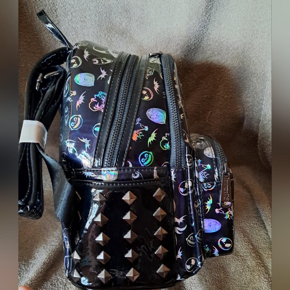 Nightmare Before Christmas Holographic Loungefly Mini Backpack - Picture 2 of 4